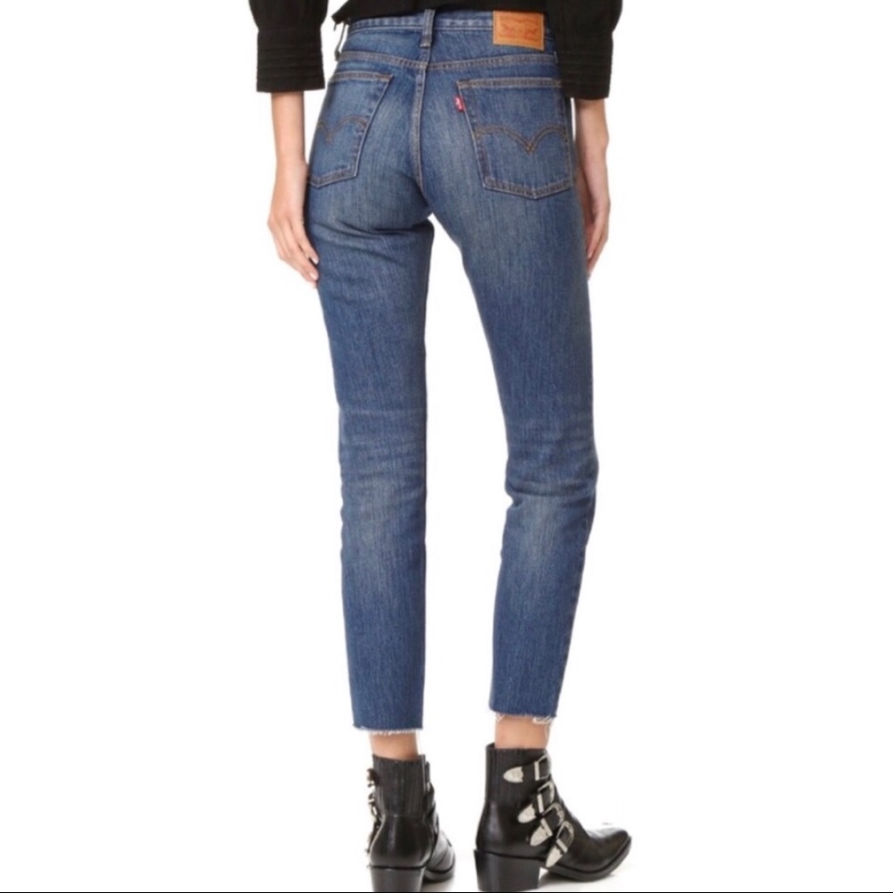 EUC Levi’s Wedgie Fit High Waist Button Fly Straight Leg Jeans, Size 25